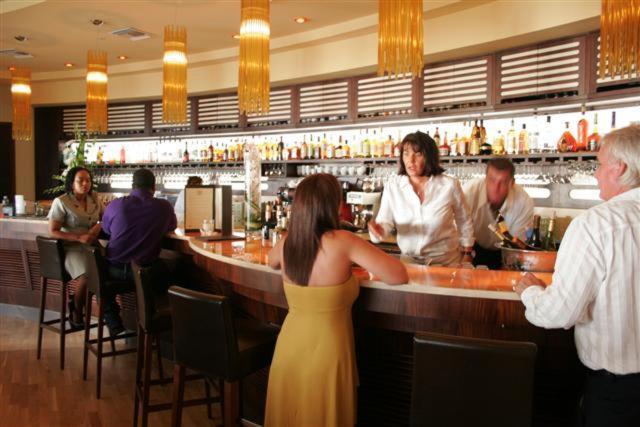 Caribbean Club Boutique Hotel, Grand Cayman Dog City Dış mekan fotoğraf